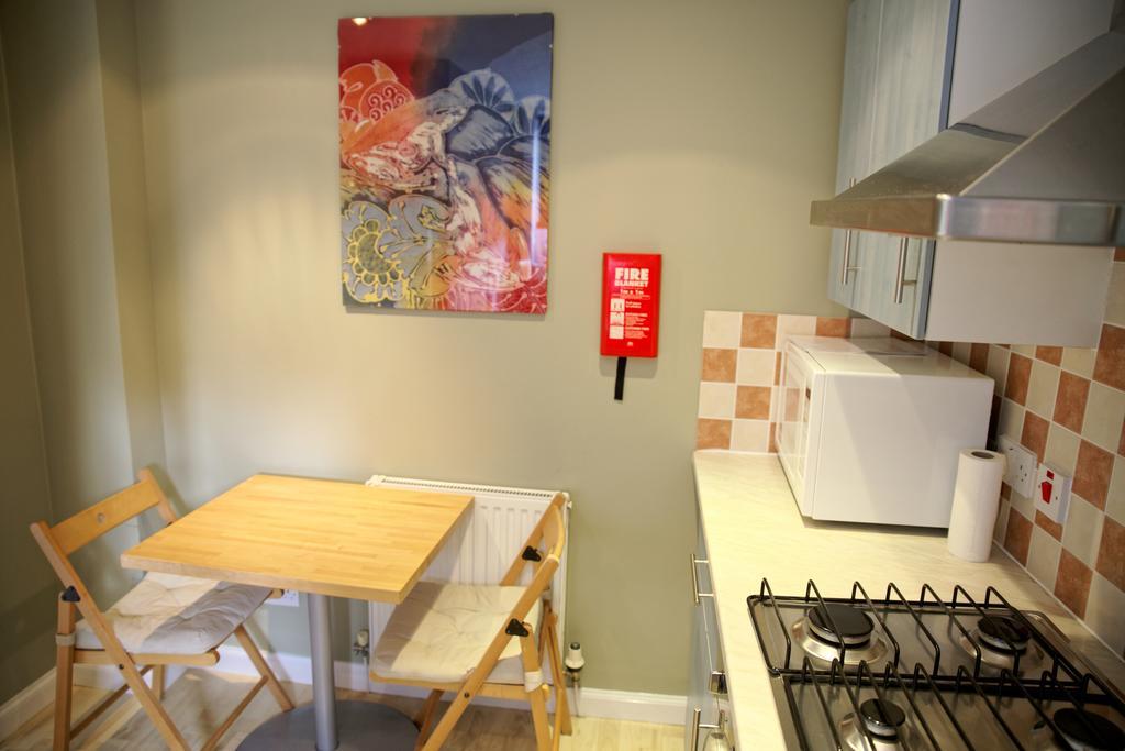 3Mac Dunfermline Self-Catering Apartment Habitación foto