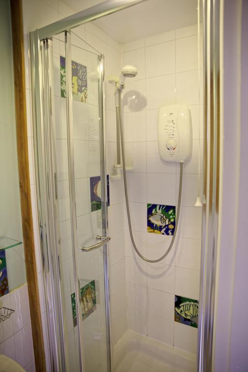 3Mac Dunfermline Self-Catering Apartment Habitación foto