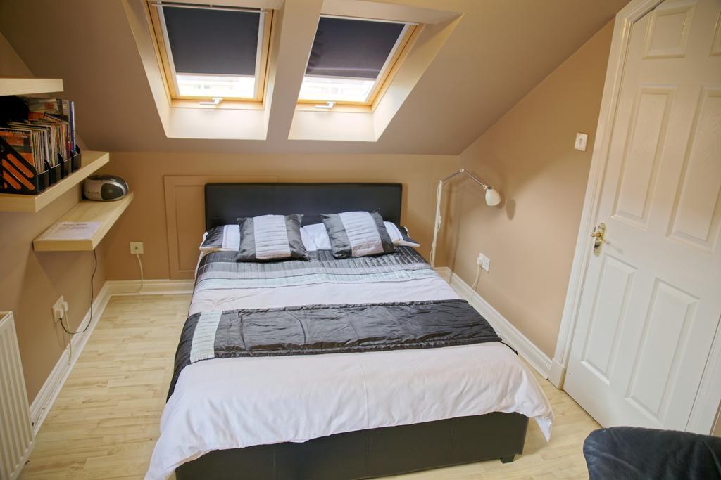3Mac Dunfermline Self-Catering Apartment Habitación foto